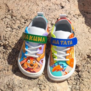 Zapatillas pintadas Rey León